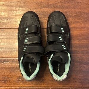 Tommaso Women's Black Athletic Shoes